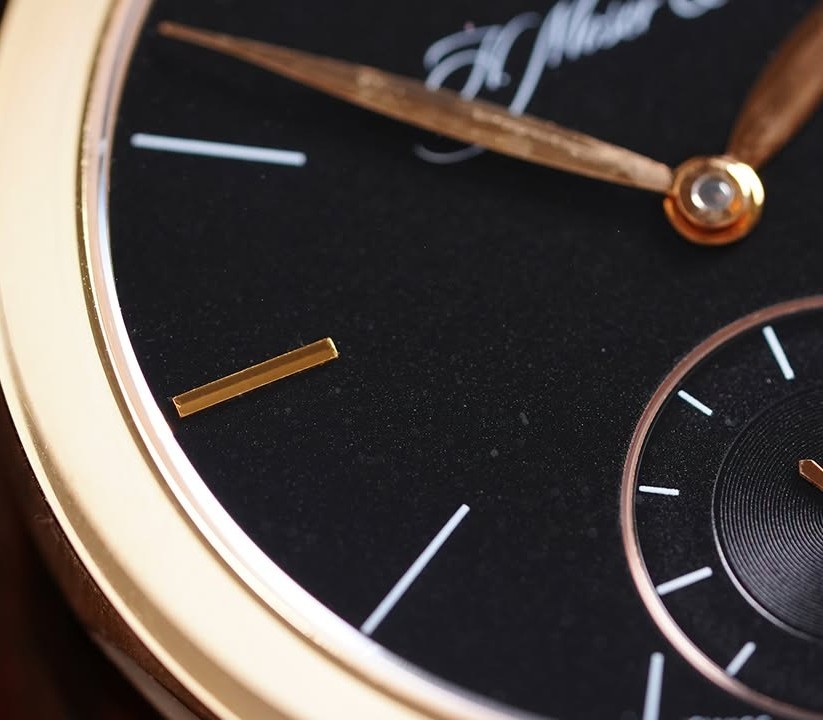 H. Moser Endeavour Black Mayu thumbnail 3