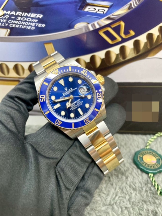 ROLEX Submariner Date 126613LB 2022 - Image 2