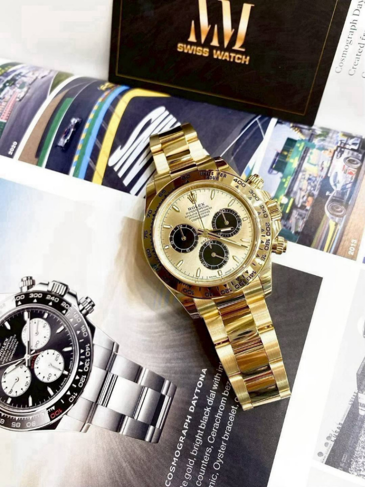 Daytona Champagne Dial Full Yellow Gold 40mm - Image 1
