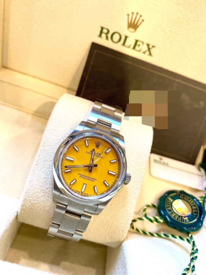 ROLEX Oyster Perpetual 31 277200 Yellow Dial - Image 3