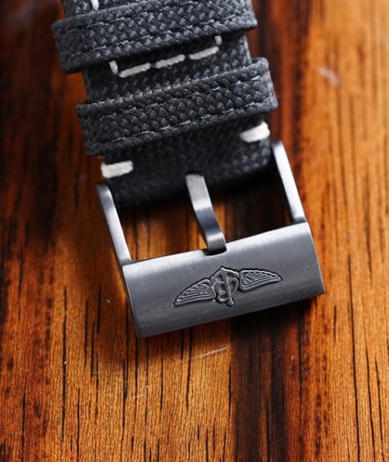 Breitling Avenger Night Mission thumbnail 7