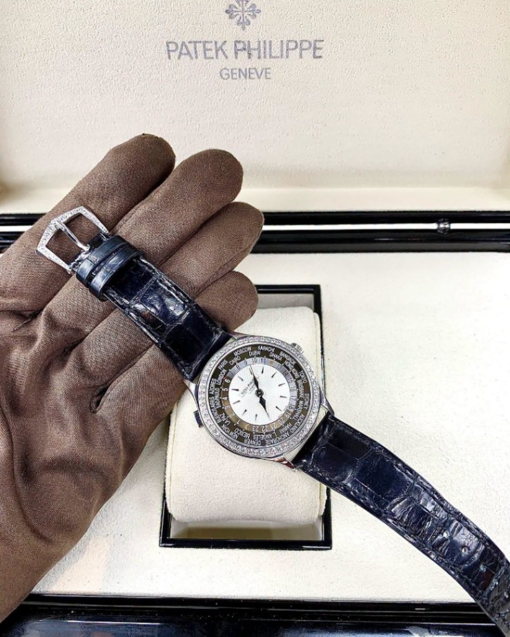 Patek Philippe Complications World Time 7130G-013 thumbnail 5