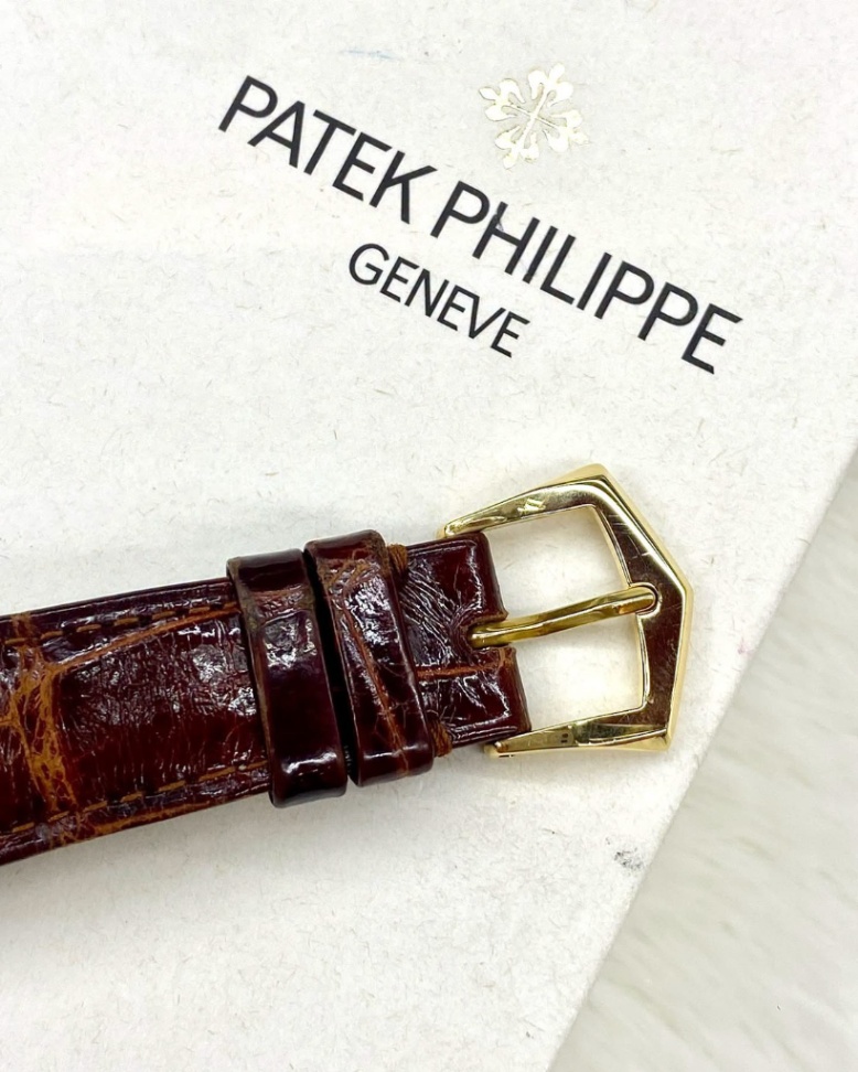 Patek Philippe Annual Calendar 18k Gold thumbnail 3