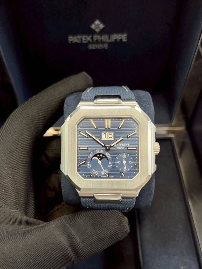 PATEK PHILIPPE Cubitus Blue Dial 5822P - Image 2