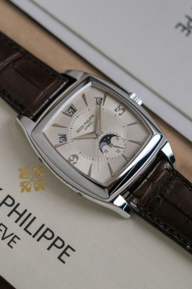 Patek Philippe Gondolo 5135G Moonphase thumbnail 3