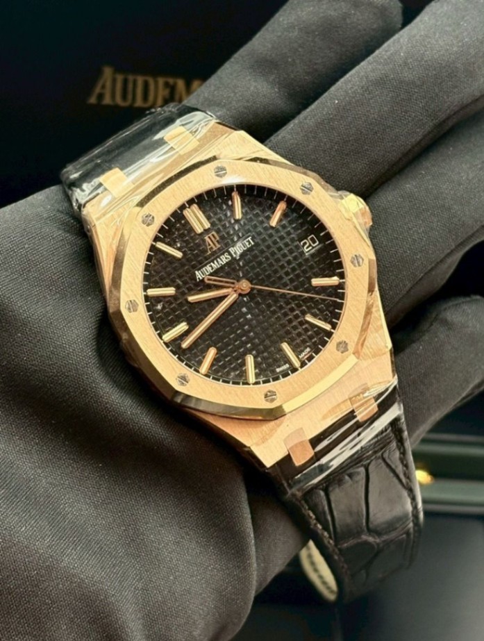 AUDEMARS PIGUET Royal Oak 15500OR Black Dial 41mm - Image 5