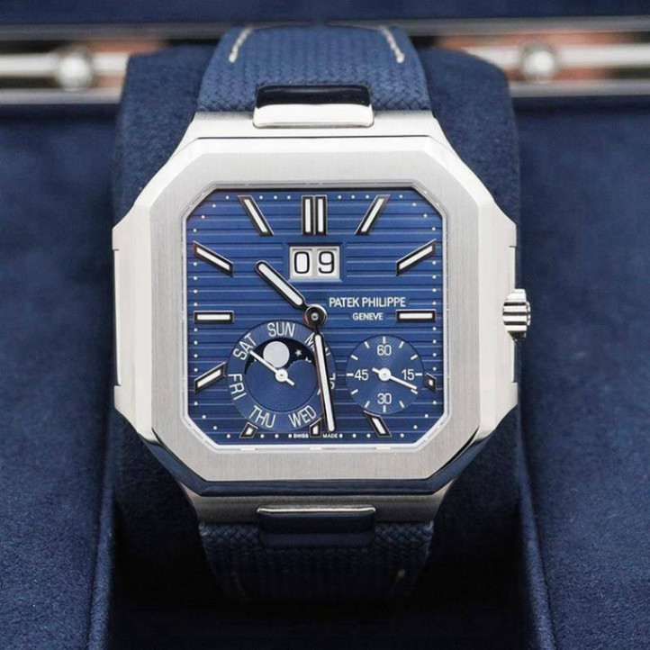 Patek Philippe Cubitus 5822P Blue Dial