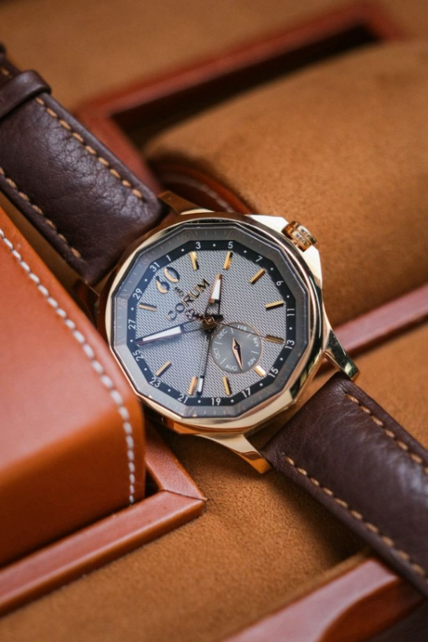 Corum Admiral’s Cup Legend Annual Calendar 18K Rose Gold (03.101.55-0001-AK12) thumbnail 2