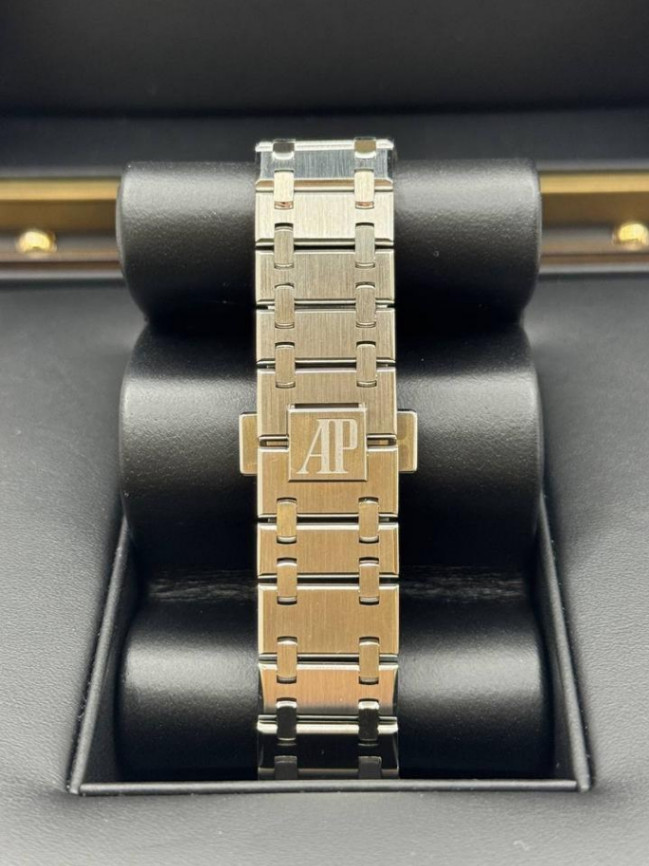 AP Royal Oak 16202ST Blue Dial 39mm - Image 4