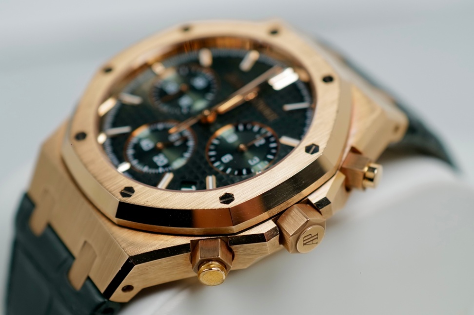 AUDEMARS PIGUET Royal Oak Chronograph 26240OR Khaki Green Dial 41mm thumbnail 4