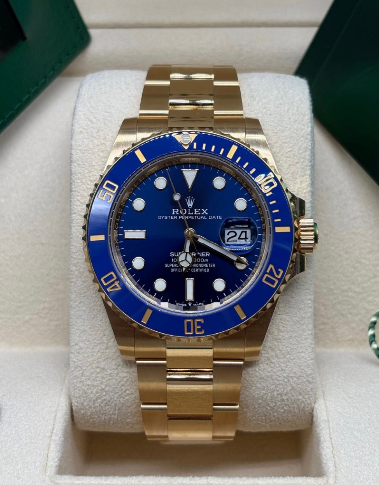 Used Submariner Date Blue Dial Full Yellow Gold 41mm - Image 1