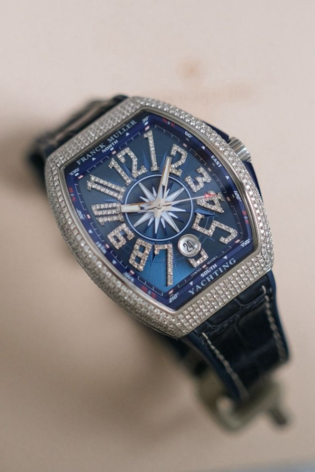 Franck Muller Vanguard Yachting Blue V41 Full Diamond thumbnail 2